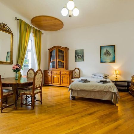 Kronhaus Brasov Ngoại thất bức ảnh