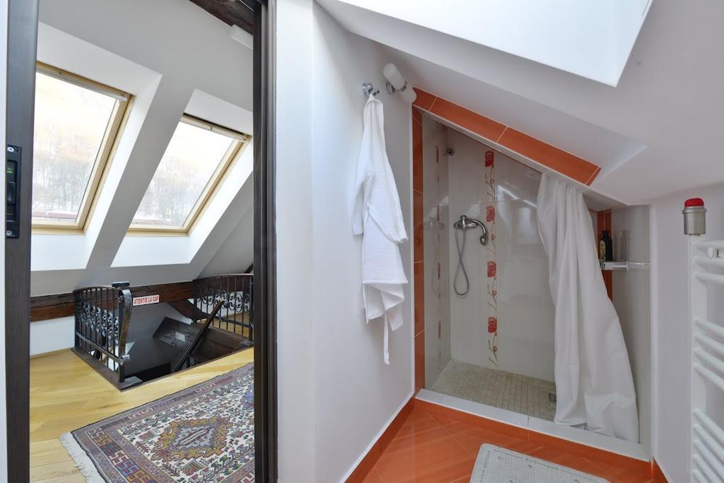 Kronhaus Brasov Phòng bức ảnh