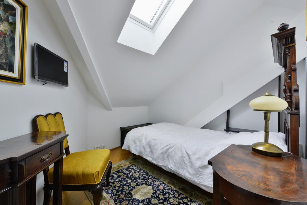Kronhaus Brasov Ngoại thất bức ảnh