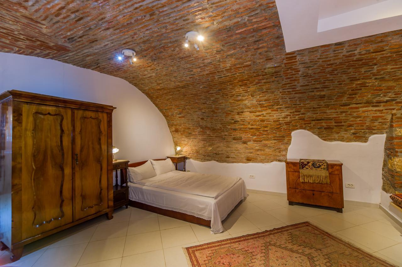 Kronhaus Brasov Ngoại thất bức ảnh
