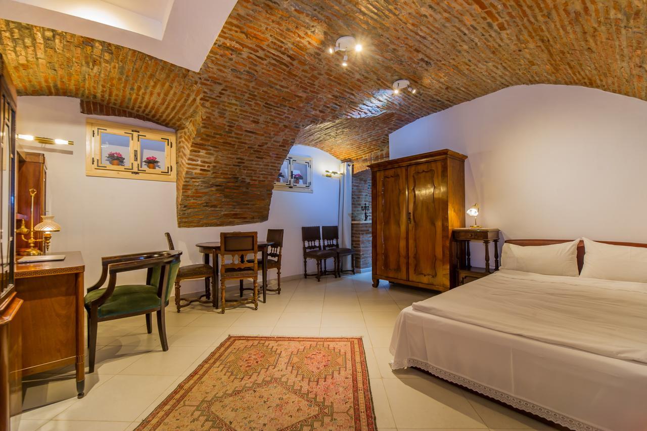 Kronhaus Brasov Ngoại thất bức ảnh