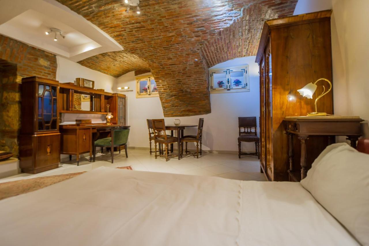 Kronhaus Brasov Ngoại thất bức ảnh