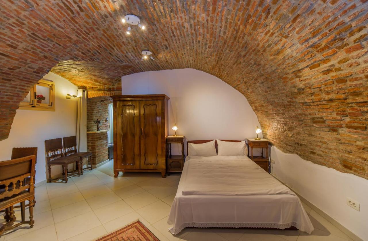 Kronhaus Brasov Ngoại thất bức ảnh